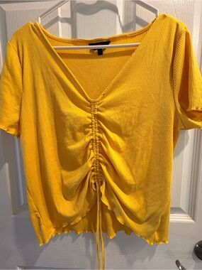 Women’s XXL NOBO Bright Yellow Ruched V-Neck Crop Top